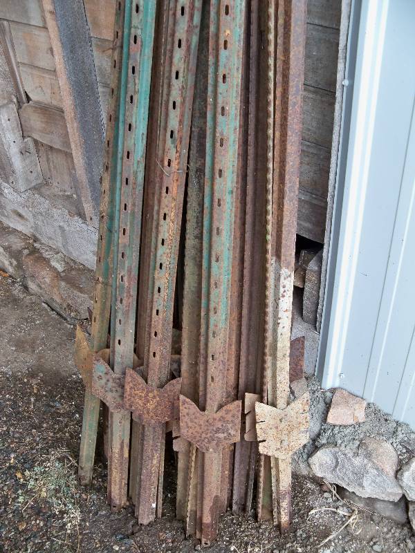 lot 79 image: Steel Fence Posts