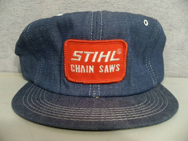 lot 87 image: Vintage Hats