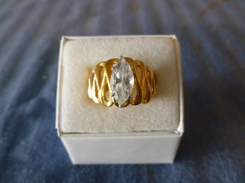 Ladies Ring