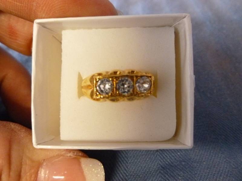 Ladies Ring
