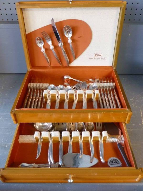 Vintage Flatware Set