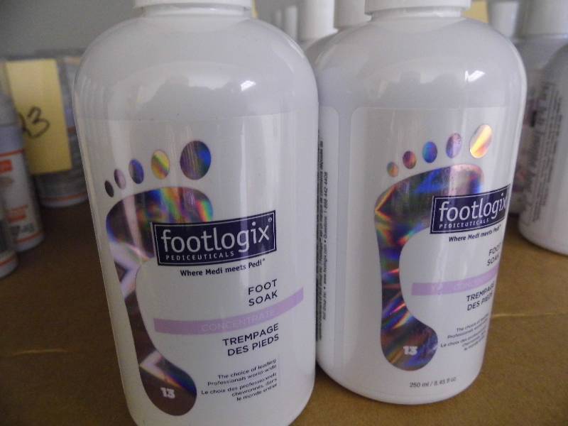 Lot of 4 Foot Logix Products