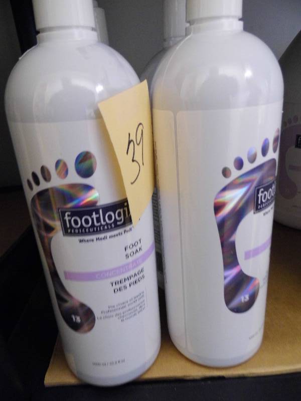 Lot of 4 Foot Logix Products