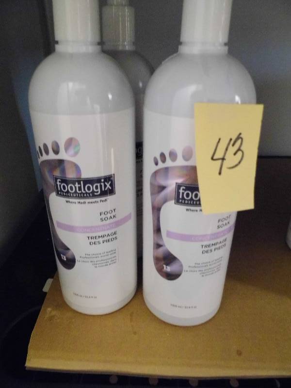 Lot of 4 Foot Logix Products