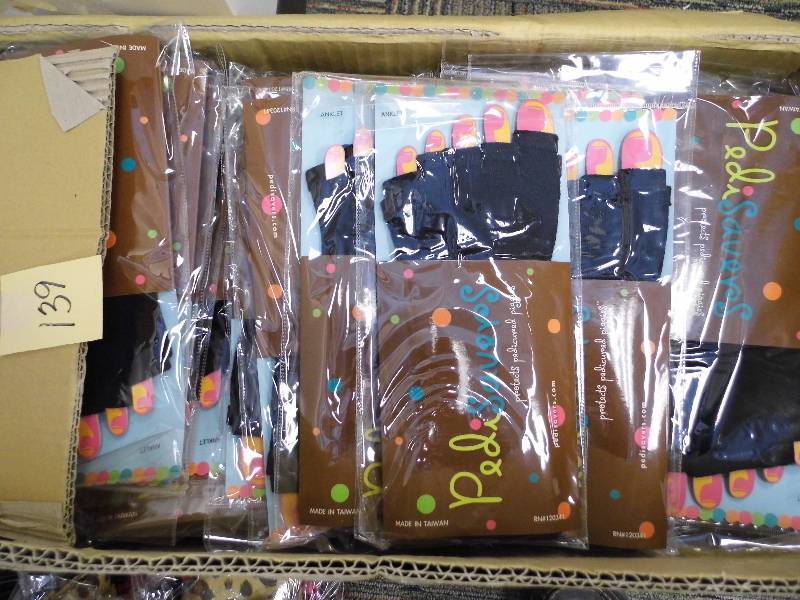 New Case Assorted Pedi Saver Socks
