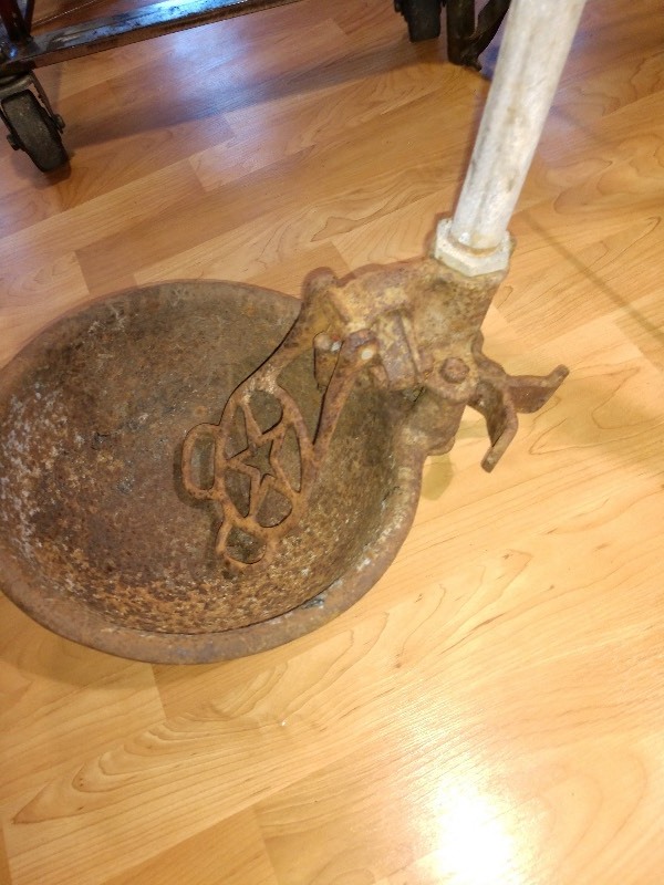 lot 13 image: Cast Iron Cattle Drinking Base