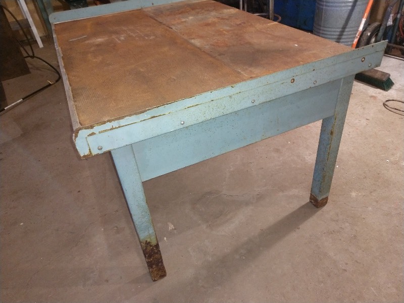 lot 40 image: Vintage Light Blue Work Bench