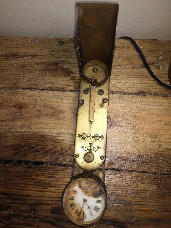 lot 44 image: The Minneapolis Brass Heat Regulator Antique From Early 1900s