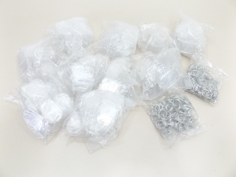 lot 28 image: Box of Blank Key Ring Stock