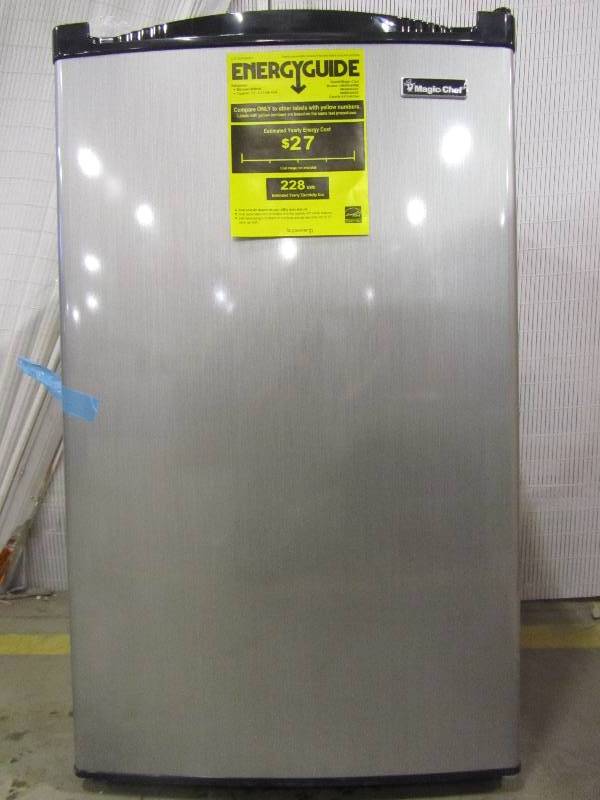 lot 41 image: Magic Chef 4.4 cu. ft. Mini Refrigerator in Stainless Look ( Just the door is stainless fridge body is black)