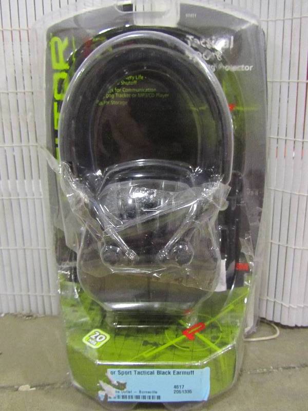 lot 72 image: 3M Peltor Sport Tactical Black Earmuff
