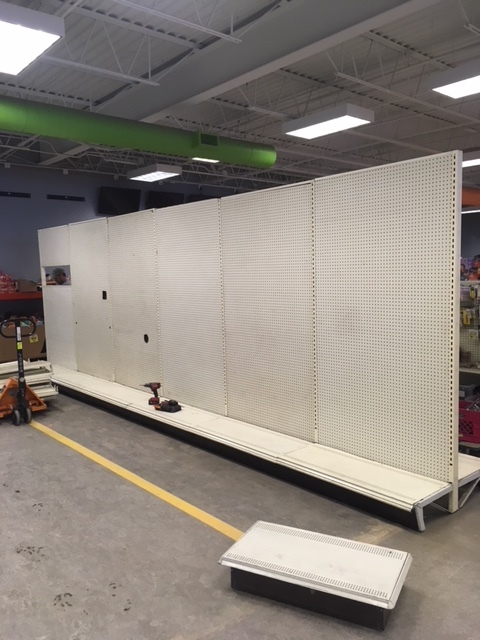 lot 18 image: lozier gondola racking