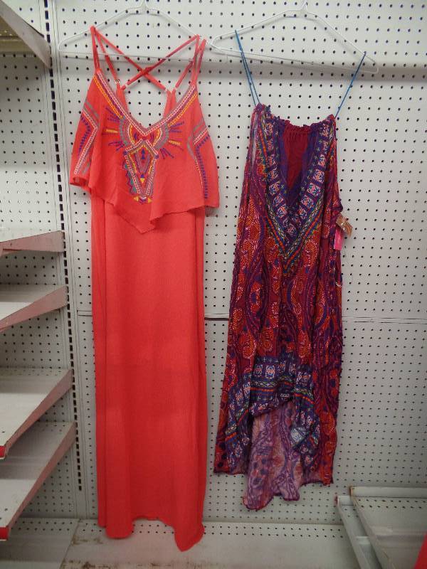 lot 4 image: Dresses