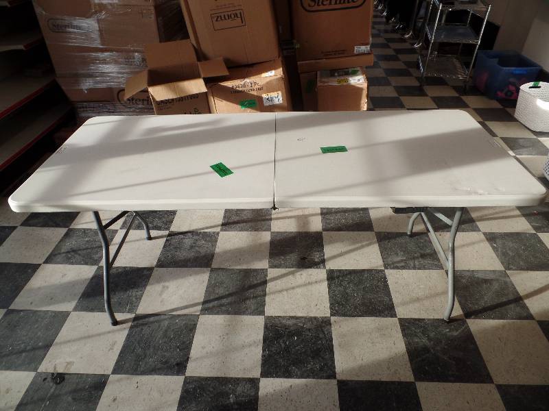lot 21 image: 6ft Folding Table