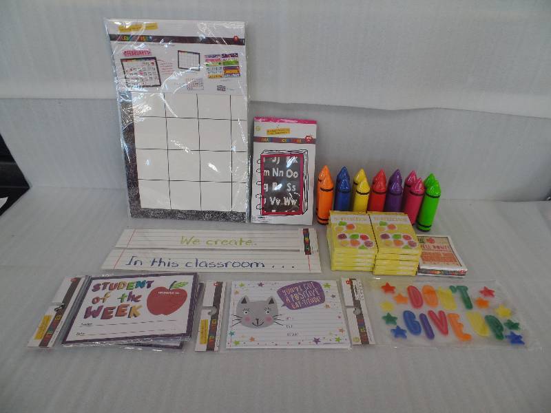 lot 49 image: Teachers supplies
