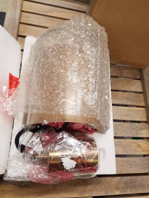 lot 80 image: Ceiling Light