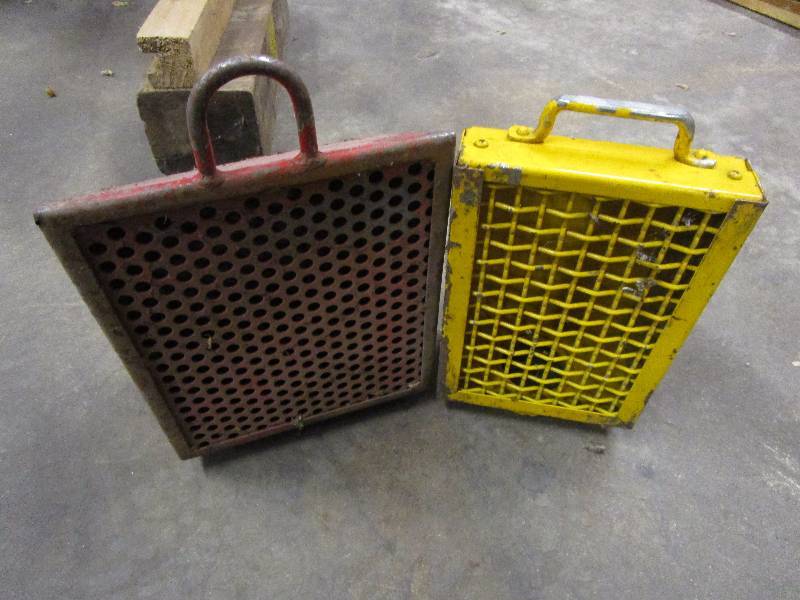 lot 10 image: 2 Low Level Hard Suction Ends