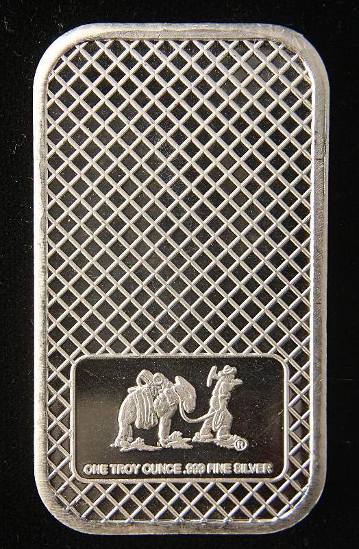 lot 19 image: 1 TROY OZ. .999 FINE SILVER BAR EAGLE LANDING BY SILVERTOWNE