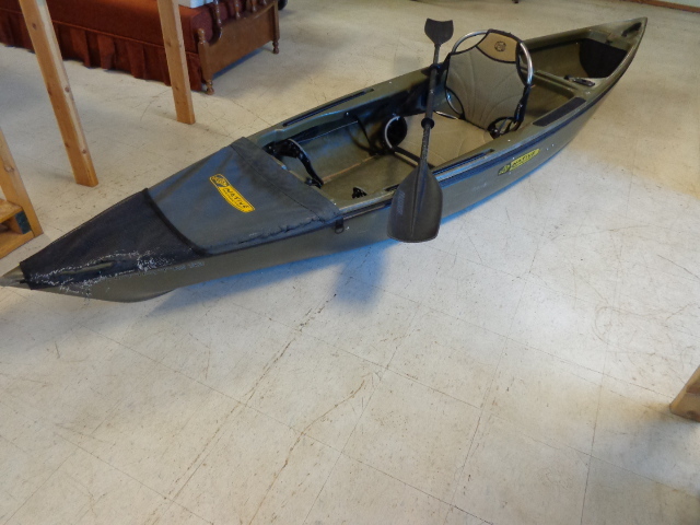 lot 1 image: Kayak