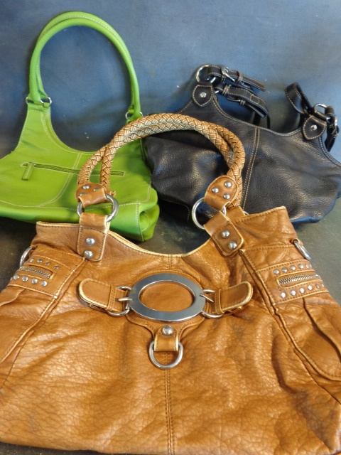 lot 27 image: 3 Assorted Purses