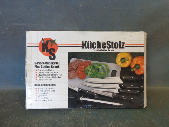 lot 55 image: Kitchen Knife Set