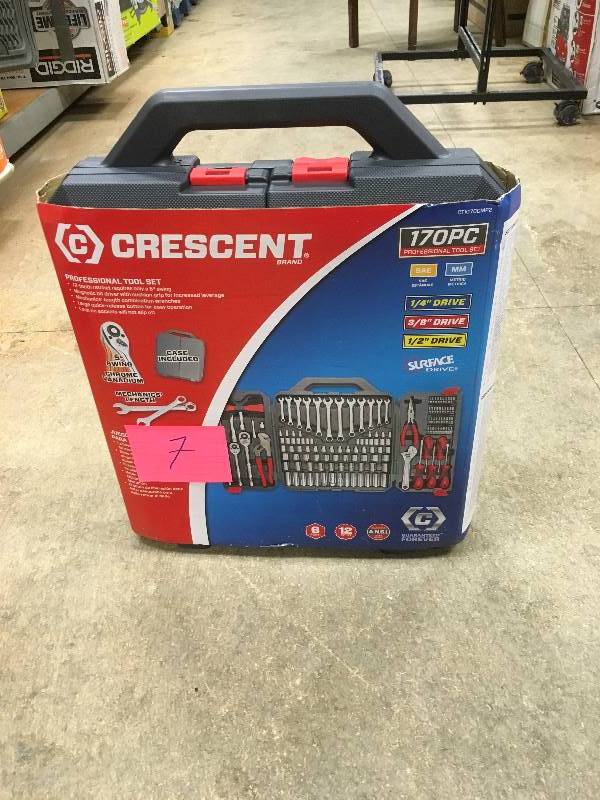 lot 7 image: Apex Tool Group Cooper Tool 170 Piece Mechanics Tool Set open box never used
