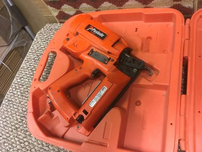 lot 63 image: Paslode Impulse IM250 II 16 GAUGE (900400) Straight Finish Nailer USED tool Only