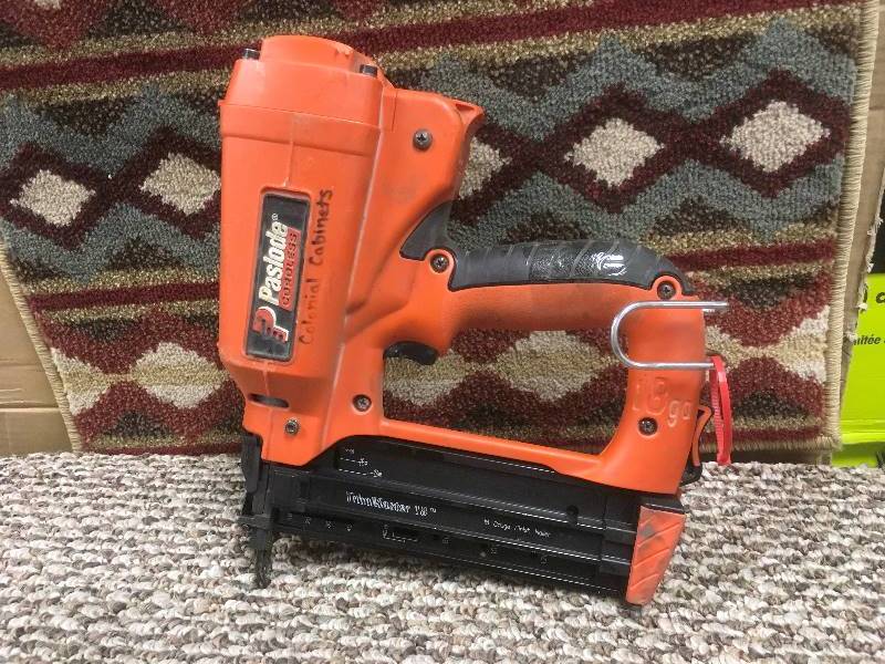 lot 64 image: Paslode Cordless IM200 F-18 Finishing Nailer used Tool Only