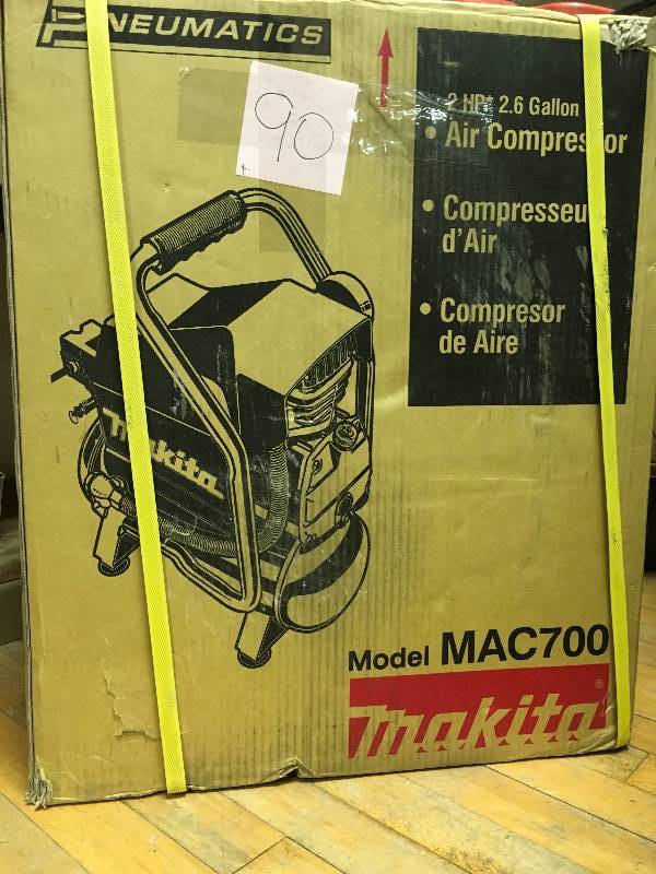 lot 90 image: Makita 2.6 Gal. 2 HP Portable Electrical Hot Dog Air Compressor New