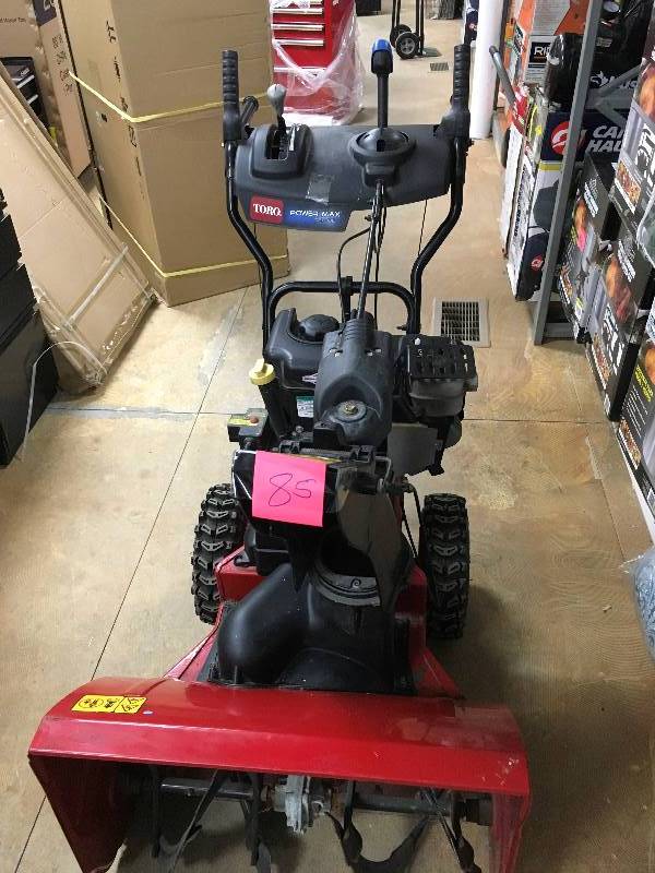 lot 85 image: Power Max 726 OE with Briggs & Stratton 205cc, OHV 4-cycle engine used in very good working condition