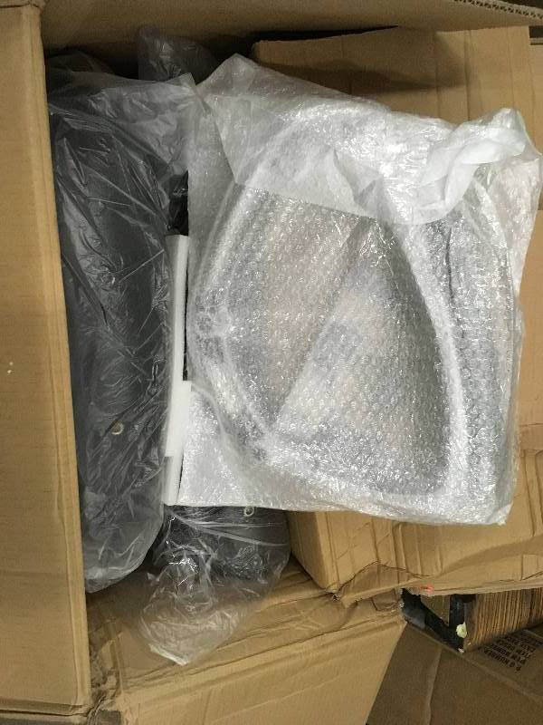 lot 6 image: Sserta Leather Managers Office Chair, Black open box not used