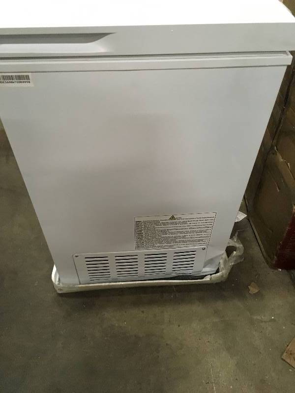 lot 7 image: Haier Freezer - 5.01 ft - Manual Defrost - 37.51 gal Gross Total Capacity - 120 V AC - 216 kWh per Year - White Metal Door open box not used