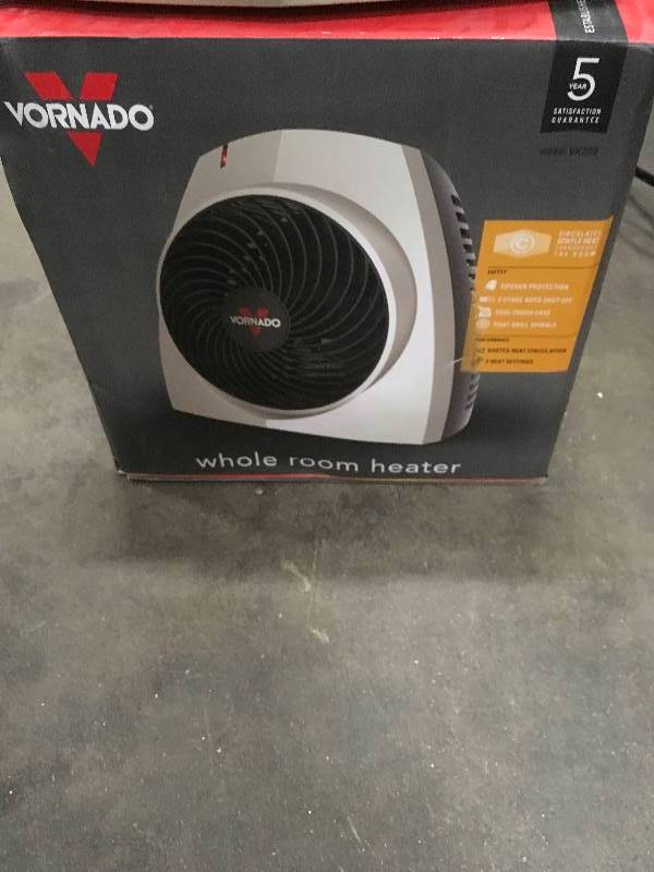 lot 26 image: Vornado Whole Room Heater in working conditions