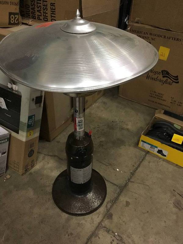 lot 31 image: Patio Outdoor Propane Heater in good conditions