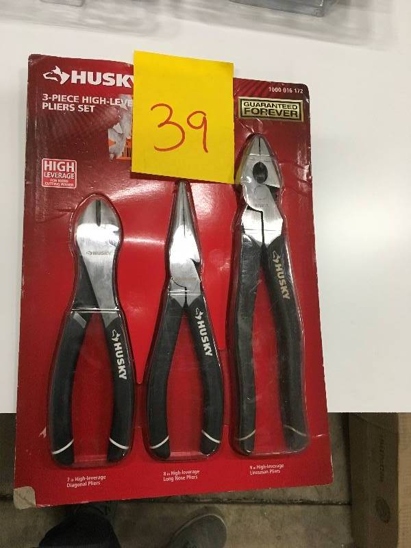 lot 39 image: Husky 3-Piece High-Level Pliers Set New