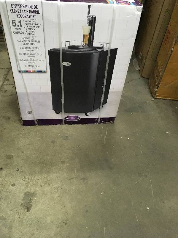 lot 49 image: Kegorator Draft Beer Dispenser 5.1 Cubic Feet New