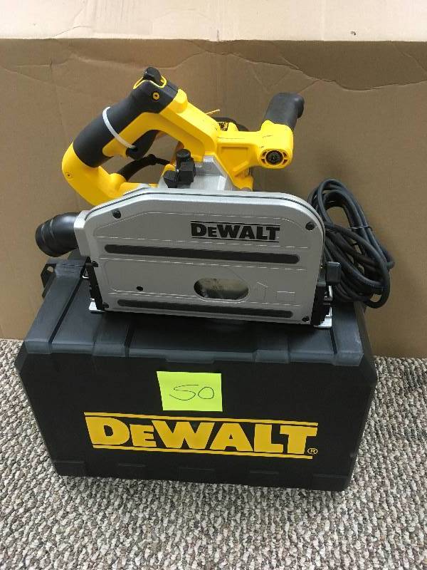 lot 50 image: DeWalt DWS520K Heavy-Duty 6-12  165  TrackSaw Kit