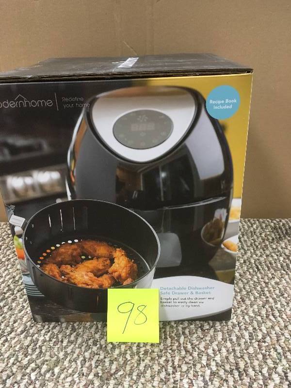 lot 98 image: Modernhome Fast and Fit Digital Air Fryer, BlackStainless Steel