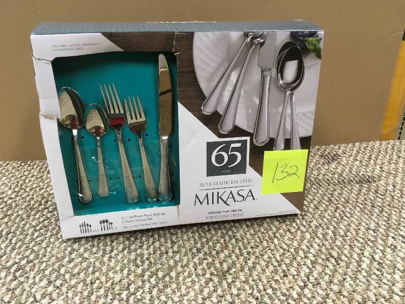 lot 132 image: Mikasa Virtuoso Frost 65 Piece 1810 Stainless Steel Service for 12 Flatware