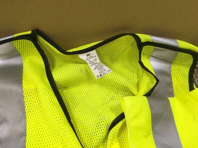 lot 140 image: Reflective Work Shirts
