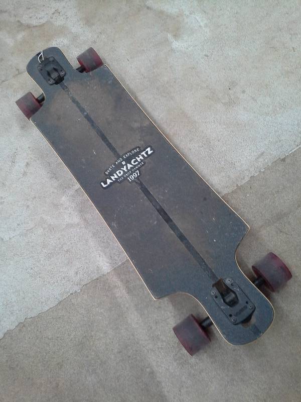 lot 361 image: Landyachtz Long board