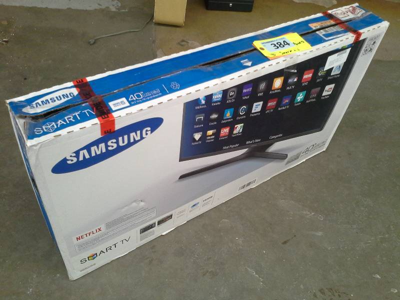 lot 384 image: 40 Samsung Smart T.V.