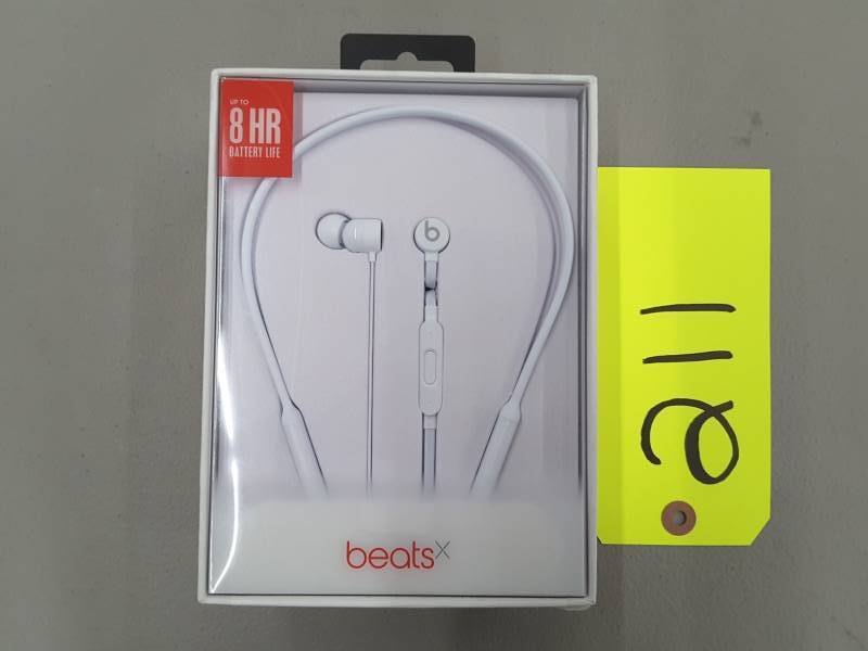 lot 211 image: BeatsX Wireless Headphones