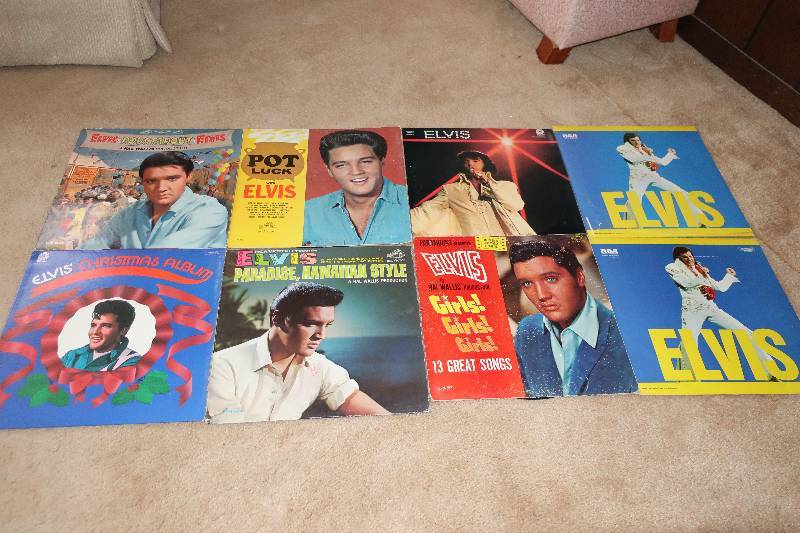 lot 53 image: 8 ELVIS LP ALBUMS