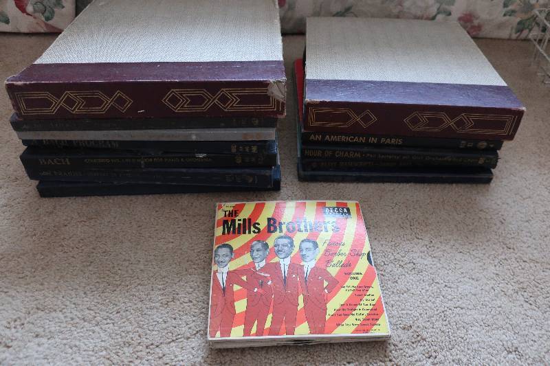 lot 87 image: CRATE OF VINTAGE RECORDS