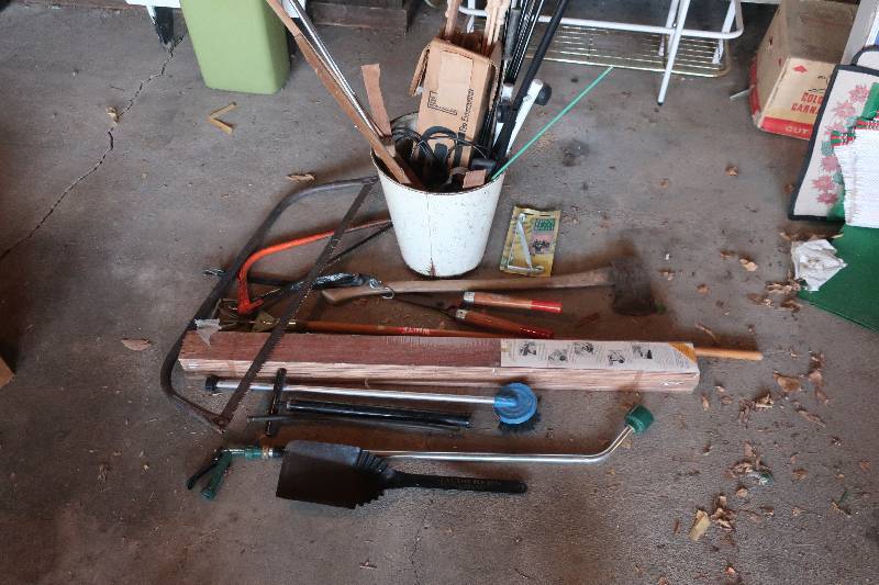 lot 103 image: MISC TOOLS AND ATTACHMENTS