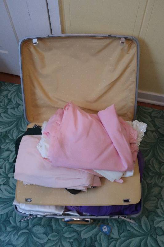 lot 130 image: VINTAGE SUITCASE WITH VINTAGE CLOTHES, SEVERAL FORMAL DRESSES