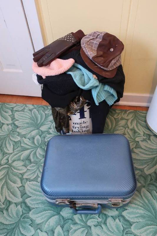lot 138 image: LARD TIN AND SUITCASE WITH MISC CLOTHES AND DOLLS