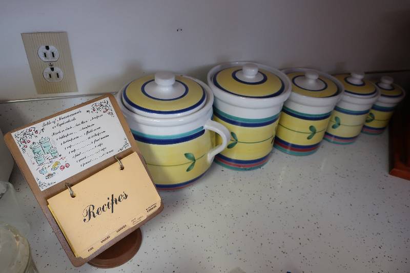 lot 145 image: RECIPE STAND AND SET OF CANISTERS