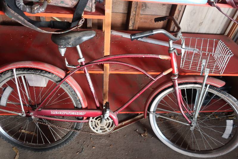 lot 155 image: RED MONTEREY BIKE WITH BASKET